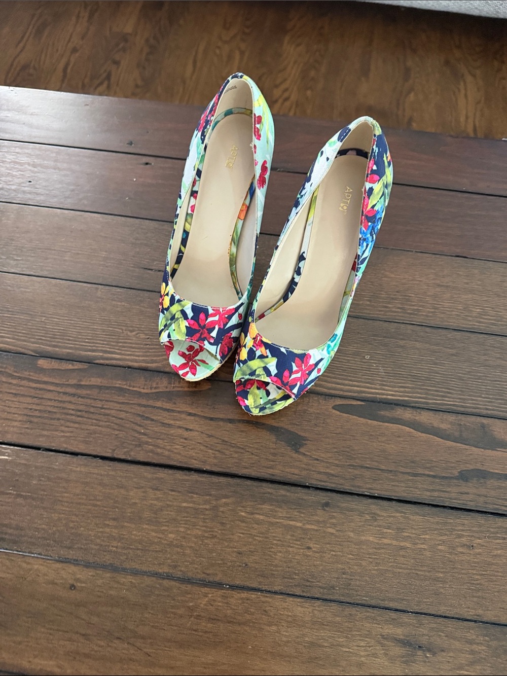 APT 9  Women’s Peep Toe Heels 7.5M Floral Print Textile Stiletto Platform Shoes